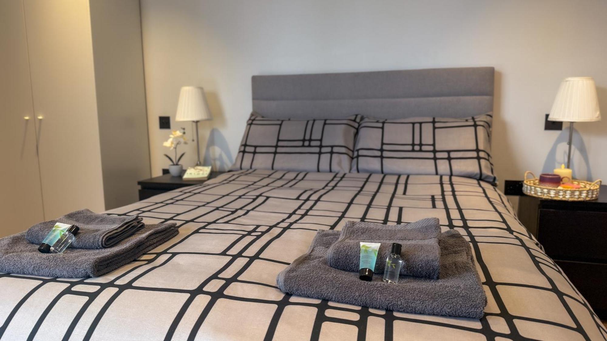 Luxury Apartment Steps From Battersea Power St And Close To Victoria & Chelsea Londres Extérieur photo